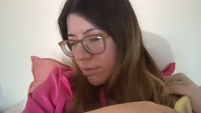 Snapshot of HYPHYtype chatting on February 2025 10:36:01 PM HYPHYtype online show from February 2025 10:36:01 PM