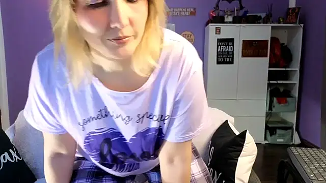 olisunny5 online show from April 2026 07:58:01 PM