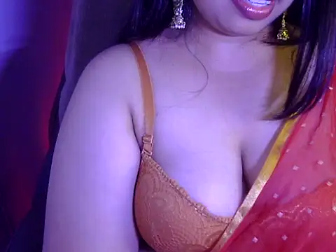 Snapshot of Maalnad_beauty chatting on July 2026 06:22:01 PM Maalnad beauty online show from July 2026 06:22:01 PM