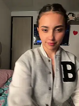 Lucy Marin online show from March 2025 11:33:01 PM