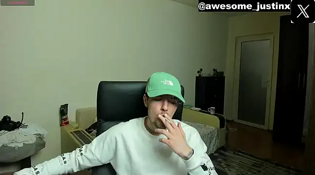 awesomejustin online show from December 2024 07:14:01 PM