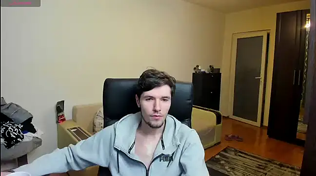 awesomejustin online show from December 2024 07:48:02 PM