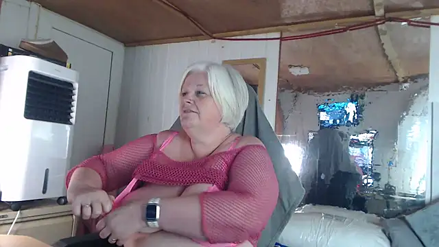 Snapshot of sexychazza16 chatting on October 2025 06:38:02 PM sexychazza16 online show from October 2025 06:38:02 PM