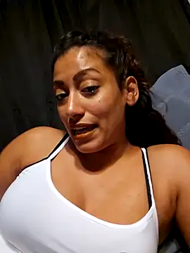 Nikkierosee online show from December 2024 03:00:02 PM