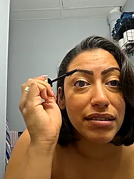 Nikkierosee online show from September 2025 01:57:02 PM