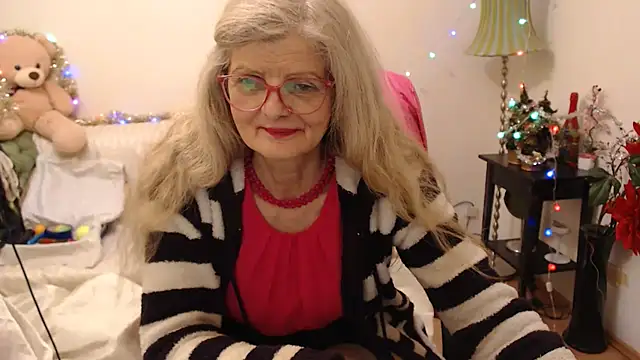 Snapshot of BlairFort chatting on December 2024 10:13:01 AM BlairFort online show from December 2024 10:13:01 AM