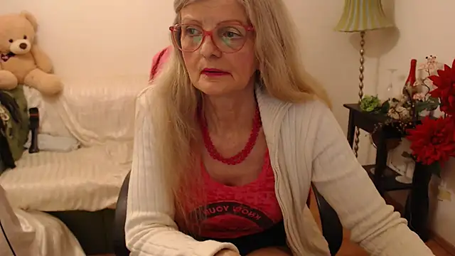 Snapshot of BlairFort chatting on January 2025 06:24:01 PM BlairFort online show from January 2025 06:24:01 PM