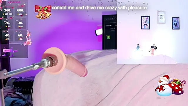 Snapshot of Scarlett-Smile chatting on December 2024 01:11:01 AM Scarlett-Smile online show from December 2024 01:11:01 AM