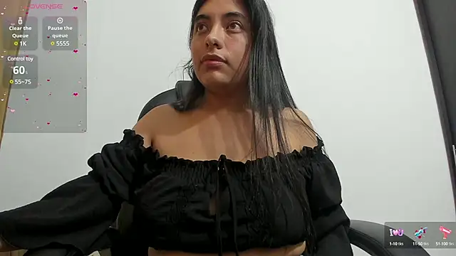 Snapshot of emilysex_118 chatting on February 2025 02:32:02 AM emilysex 118 online show from February 2025 02:32:02 AM