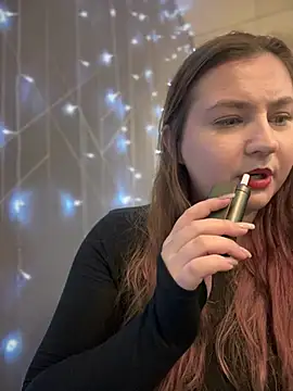 CandyShoopp online show from December 2024 05:35:02 PM