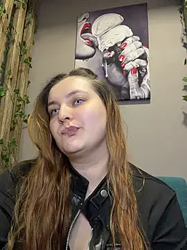 CandyShoopp online show from April 2026 08:14:01 PM