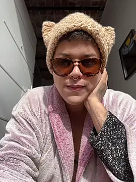 Alicbranca online show from July 2026 04:10:01 PM