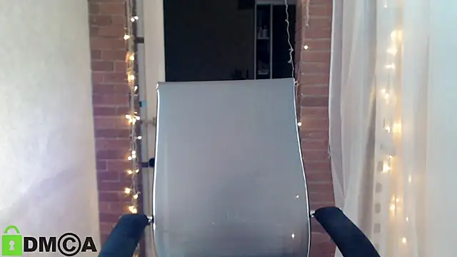 Snapshot of ms_kelarini chatting on January 2025 06:27:02 PM ms kelarini online show from January 2025 06:27:02 PM