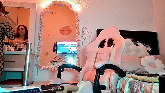 Snapshot of Dulce_Maria05 chatting on March 2025 12:32:01 AM Dulce Maria05 online show from March 2025 12:32:01 AM