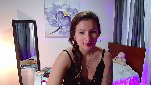 vanessabrown  online show from February 2025 04:11:02 PM