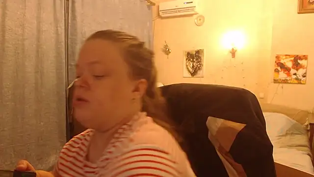 Janiffer MiMi online show from December 2024 08:16:01 PM