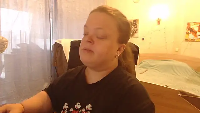 Janiffer MiMi online show from December 2024 12:16:02 PM