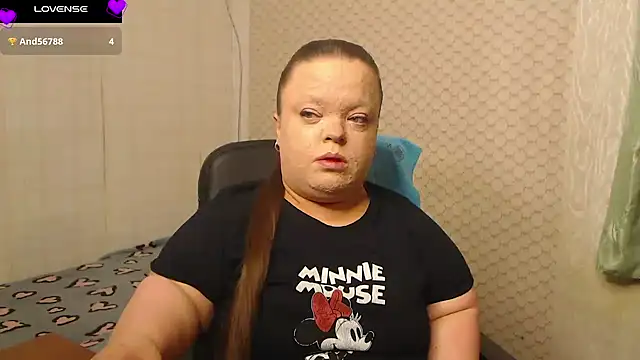 Janiffer MiMi online show from April 2026 04:47:02 PM