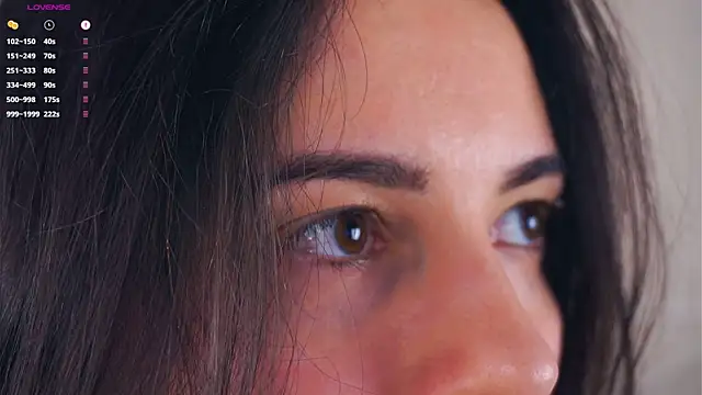 Holla Molly online show from March 2025 11:49:02 AM