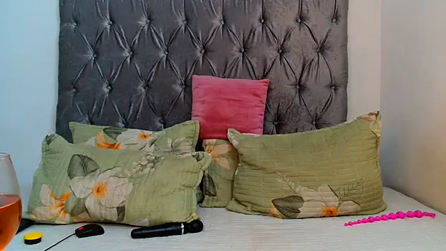 AvaOcean online show from February 2025 07:10:01 PM