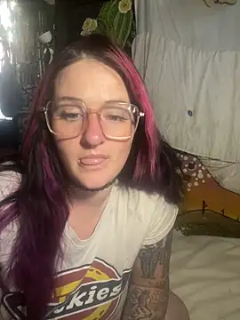 Snapshot of 1-800-FUCKYOU chatting on January 2025 11:07:02 PM 1-800-FUCKYOU online show from January 2025 11:07:02 PM