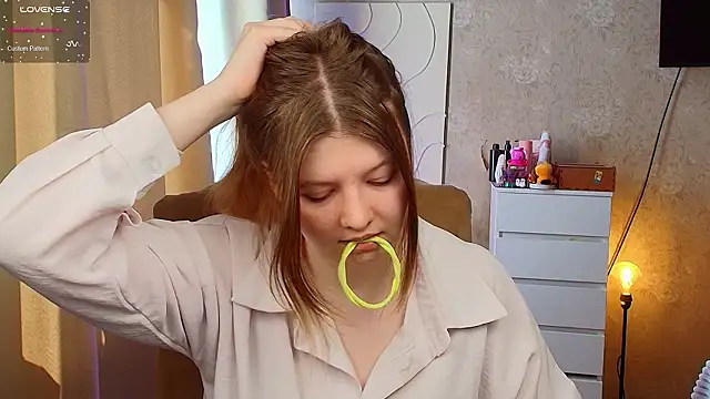 Vivian cutie online show from March 2026 10:31:02 AM