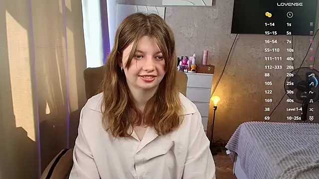 Vivian cutie online show from April 2026 10:30:01 AM