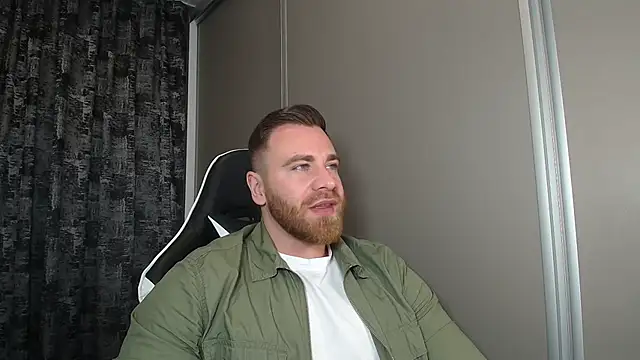 Thori92 online show from November 2025 06:29:02 PM