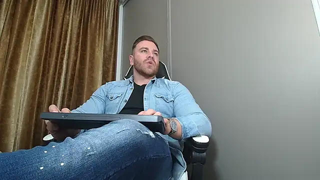 Thori92 online show from December 2025 06:05:02 PM