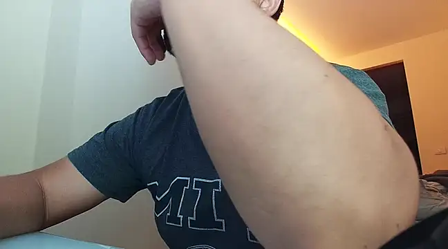 Snapshot of VonDoomdelToro chatting on February 2025 05:16:01 AM VonDoomdelToro online show from February 2025 05:16:01 AM