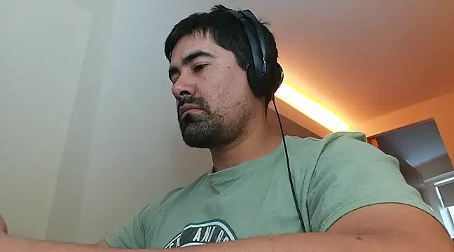 Snapshot of VonDoomdelToro chatting on February 2025 11:22:02 PM VonDoomdelToro online show from February 2025 11:22:02 PM