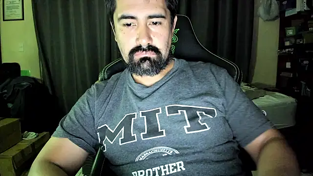 Snapshot of VonDoomdelToro chatting on October 2025 06:17:01 AM VonDoomdelToro online show from October 2025 06:17:01 AM