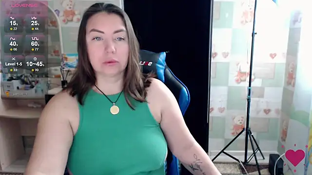 Korolek12 online show from December 2025 02:41:02 AM