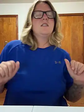 Lizzyloo online show from September 2025 01:31:02 AM