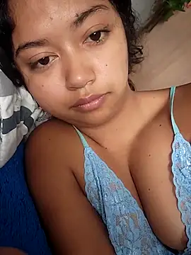 Peach Girll online show from December 2025 12:58:02 PM