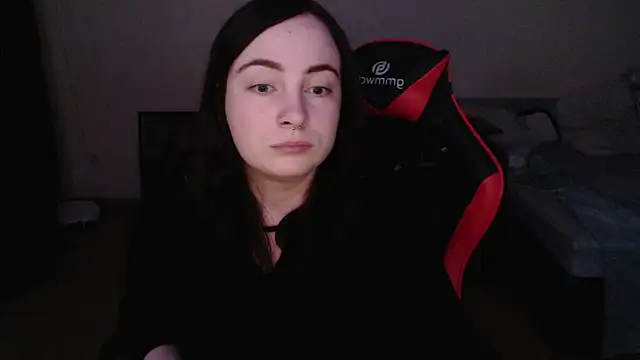 Laralianna online show from February 2026 08:57:02 PM