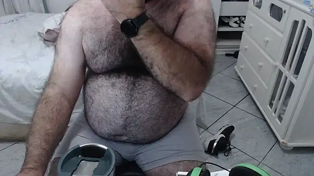 MysterBearMG online show from January 2025 03:33:02 AM