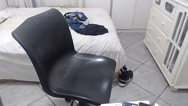 MysterBearMG online show from February 2025 11:10:02 PM