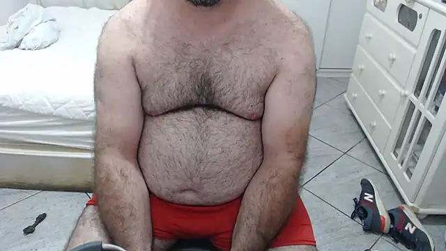 MysterBearMG online show from November 2025 01:49:02 AM