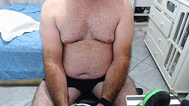 MysterBearMG online show from January 2026 01:43:01 AM