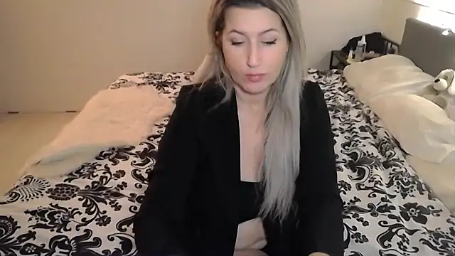 TessToy online show from January 2025 05:51:02 PM