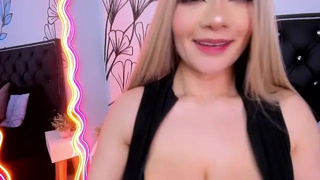 Sweet Ariadna  online show from April 2026 06:10:01 PM