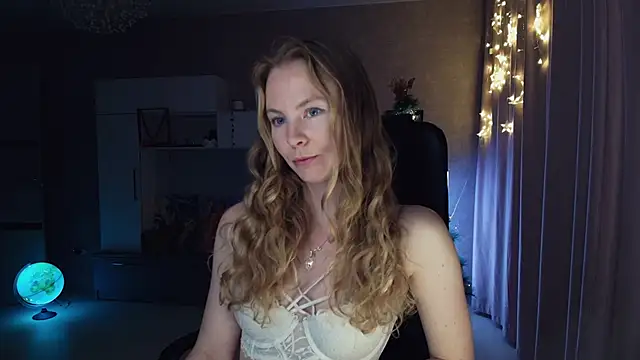 Cuddle Cat online show from December 2025 01:53:01 PM