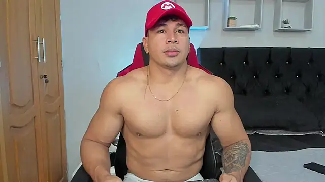 tyler hank01 online show from November 2025 08:57:02 AM