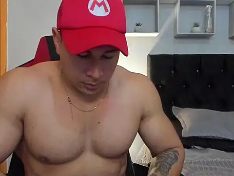 Snapshot of tyler_hank01 chatting on May 2026 12:45:01 PM tyler hank01 online show from May 2026 12:45:01 PM