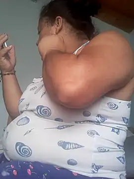 Snapshot of Monseratte21 chatting on December 2024 05:00:01 PM Monseratte21 online show from December 2024 05:00:01 PM