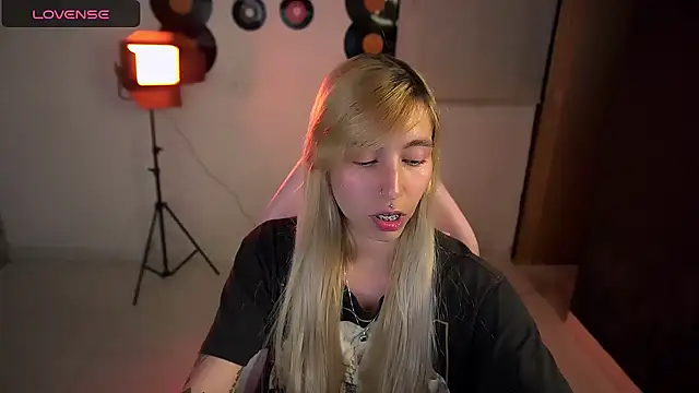 Saucy Jenn online show from March 2026 02:55:01 AM