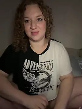 Snapshot of EmmieRae chatting on September 2025 04:01:02 AM EmmieRae online show from September 2025 04:01:02 AM