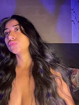 Valentinne z online show from April 2026 08:01:01 AM