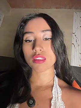 Snapshot of Valentinne_z chatting on May 2026 11:57:02 PM Valentinne z online show from May 2026 11:57:02 PM